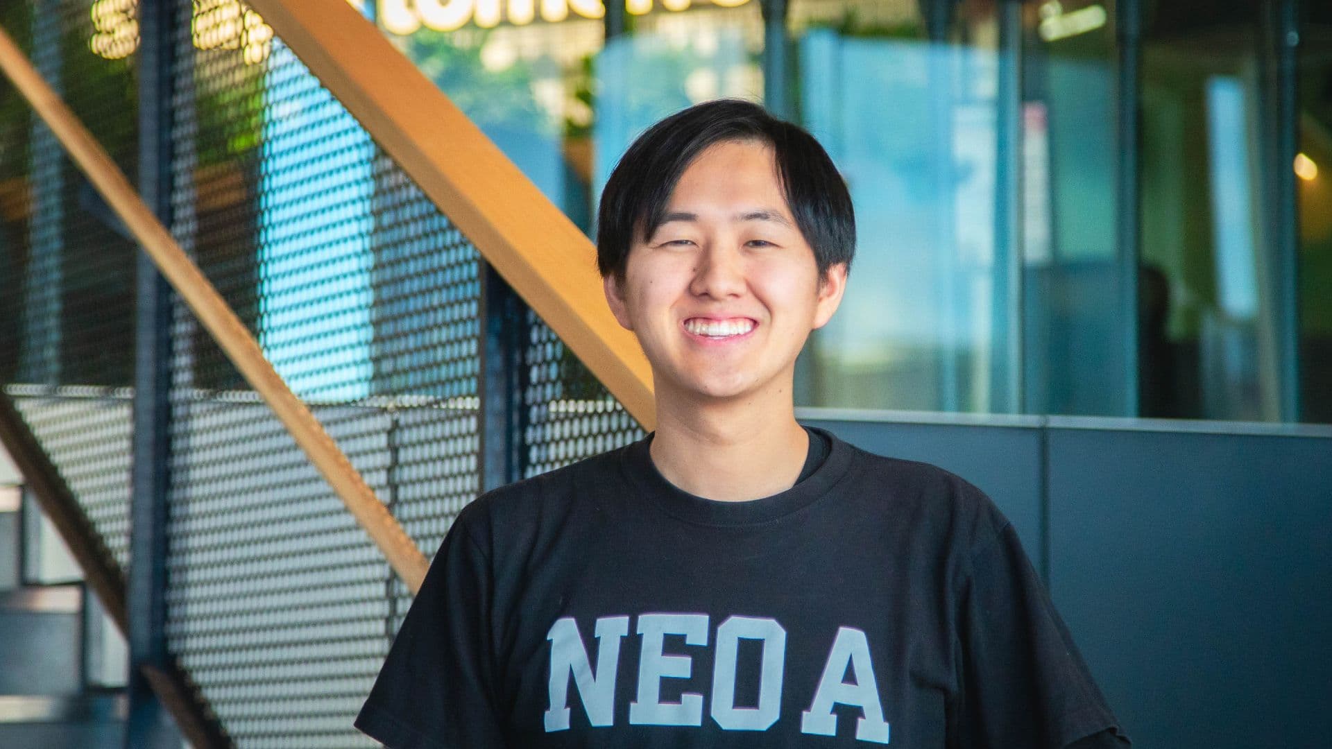 ツアーご案内人 株式会社NEO 代表取締役 三木 智弘